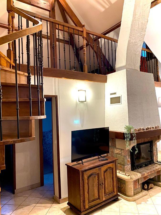 Maison Traditionnelle Normande Avec Piscine Hotot-en-Auge Kültér fotó